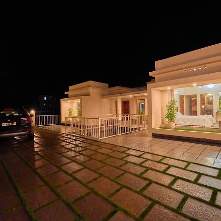 Glen Castle Vagamon Pool Resort By Voye Homes מראה חיצוני תמונה