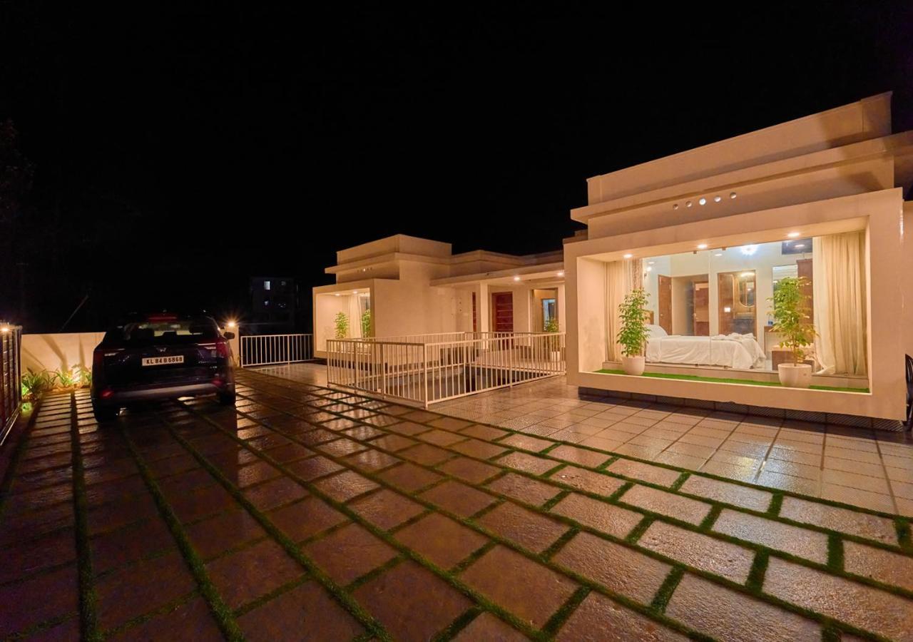 Glen Castle Vagamon Pool Resort By Voye Homes מראה חיצוני תמונה