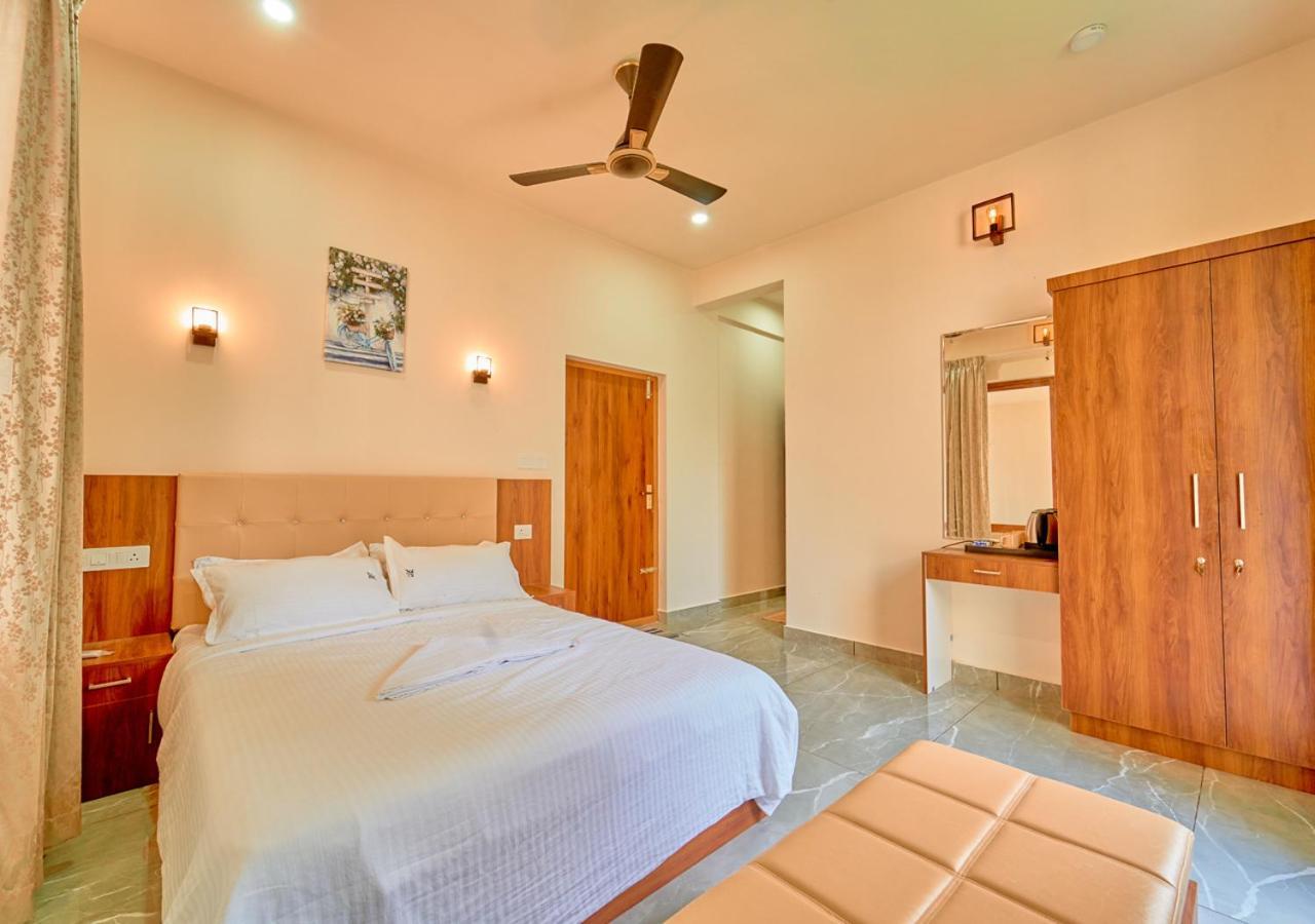 Glen Castle Vagamon Pool Resort By Voye Homes מראה חיצוני תמונה